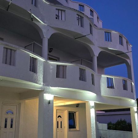 Villa Miki Utjeha Bagian luar foto