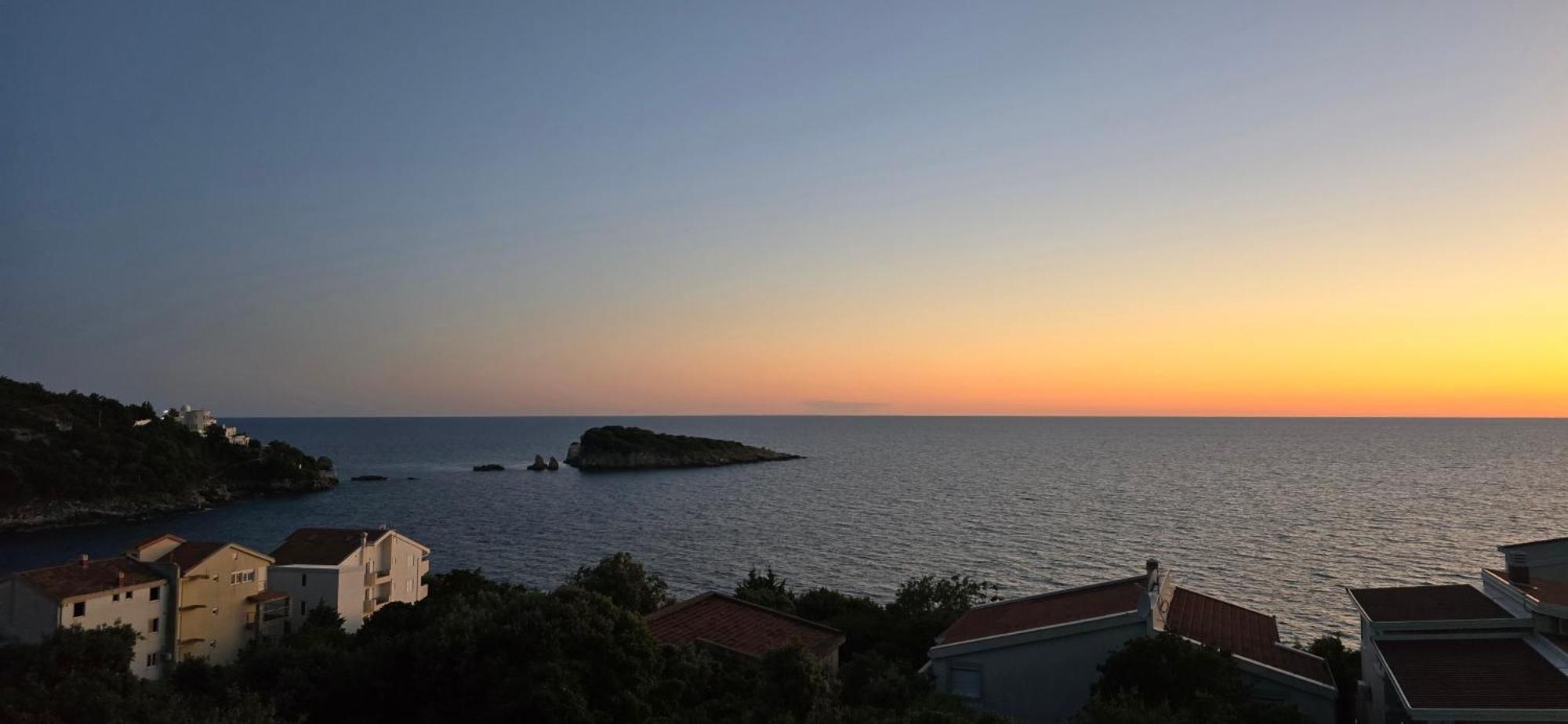 Villa Miki Utjeha Bagian luar foto